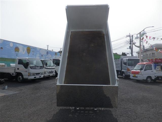 Isuzu Elf 10