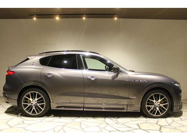 Maserati Levante 12