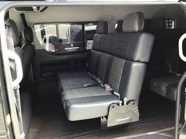 Toyota Hiace 3