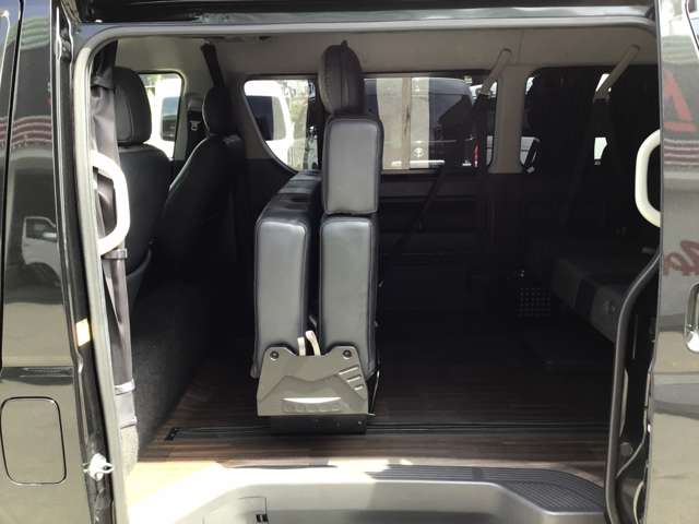 Toyota Hiace 9