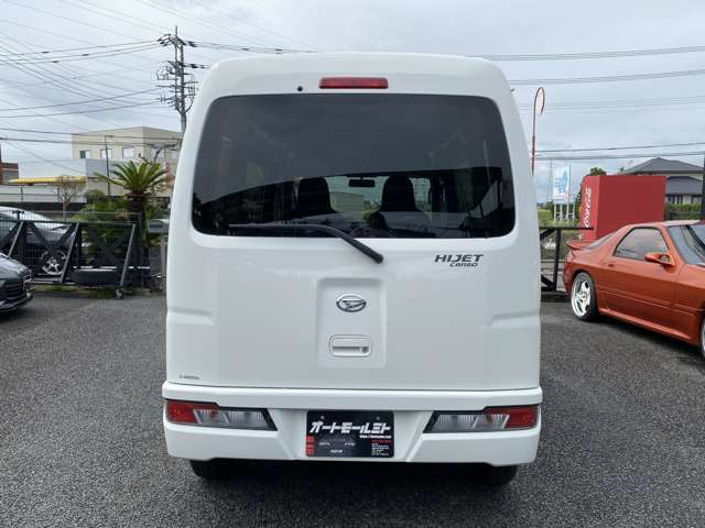 Daihatsu Hijet Cargo 9