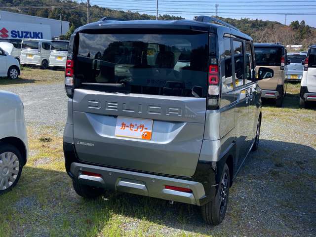 Mitsubishi Delica Mini 6