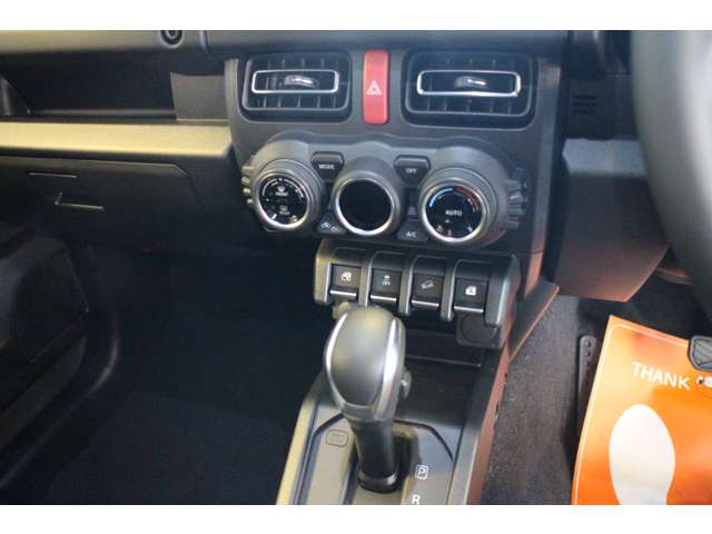 Suzuki Jimny 10