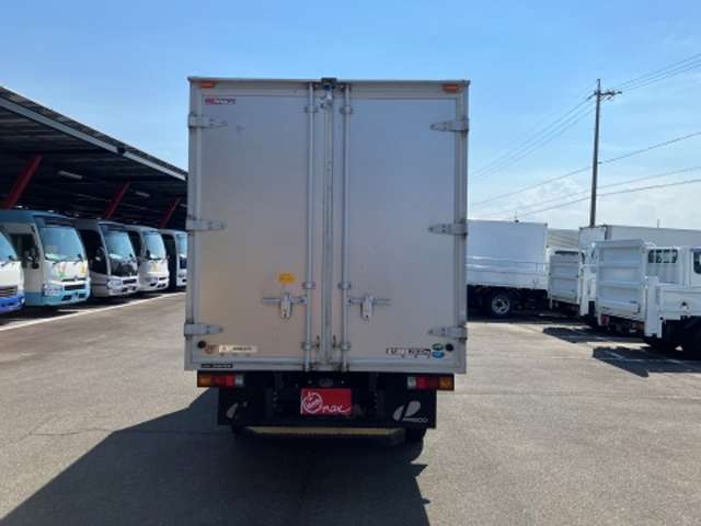 Mitsubishi Fuso Canter 7