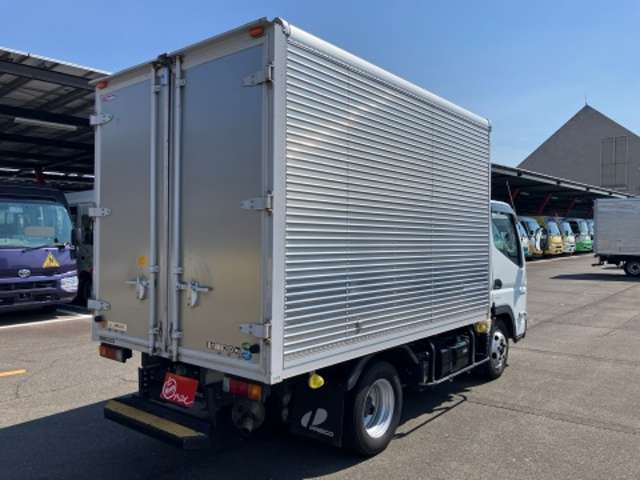 Mitsubishi Fuso Canter 8