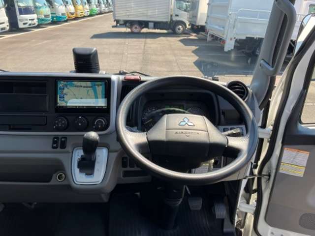Mitsubishi Fuso Canter 10