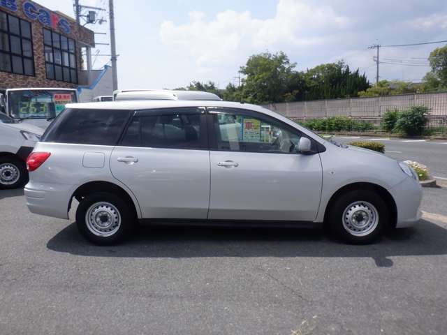 Nissan AD 11