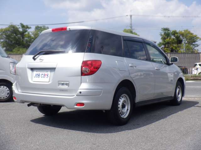 Nissan AD 12