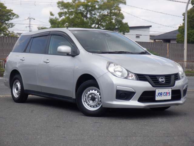 Nissan AD 10