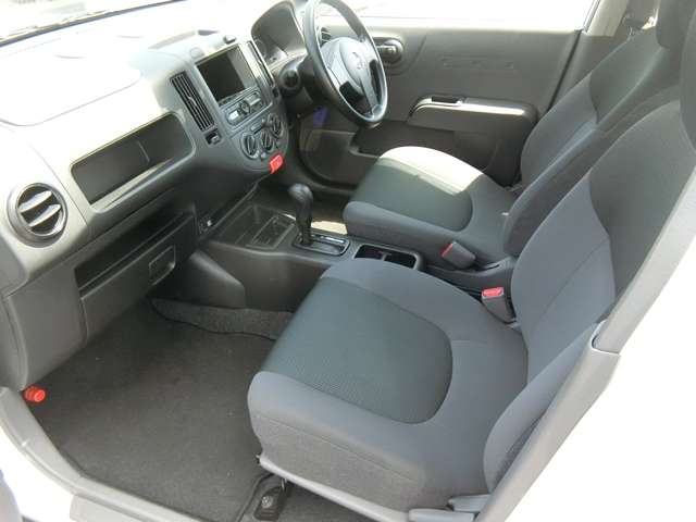 Nissan NV150 AD 11