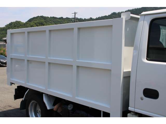 Isuzu Elf 11