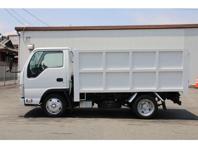 Isuzu Elf 4
