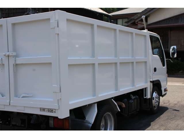 Isuzu Elf 10