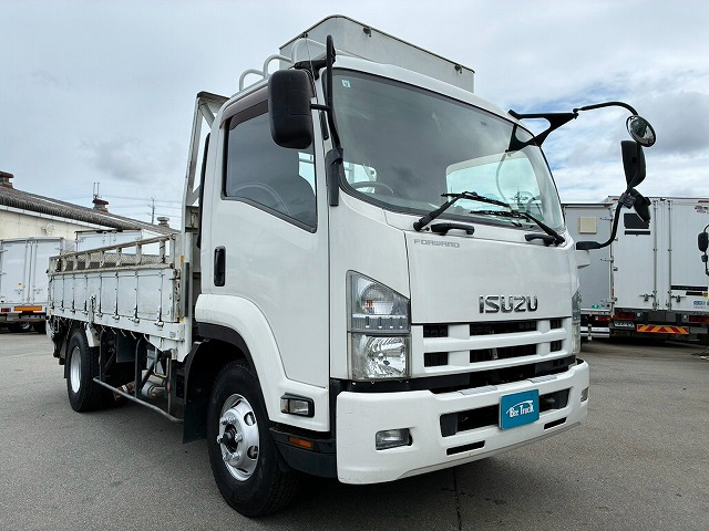 Isuzu Forward 2