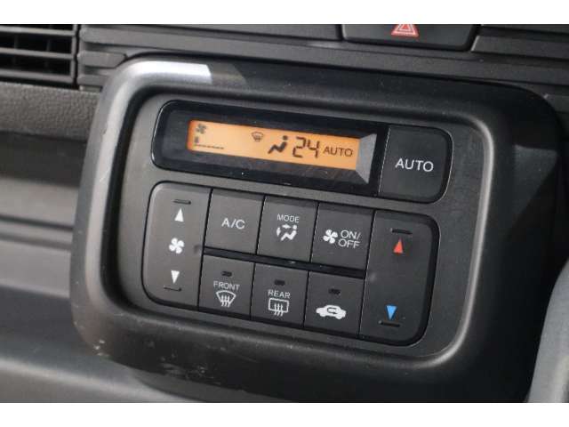 Honda N-VAN 8