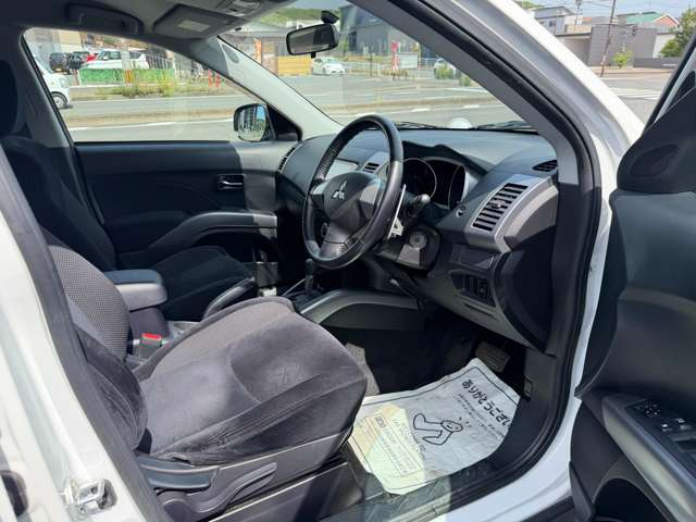 Mitsubishi Outlander 12
