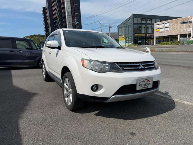 Mitsubishi Outlander 2