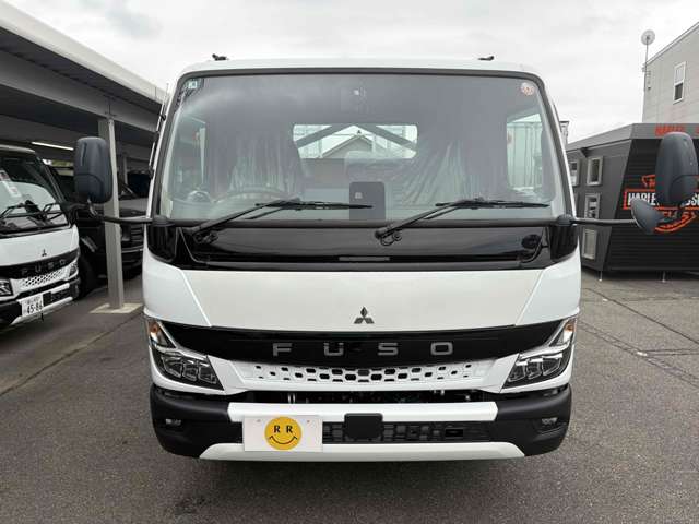 Mitsubishi Fuso Canter 2
