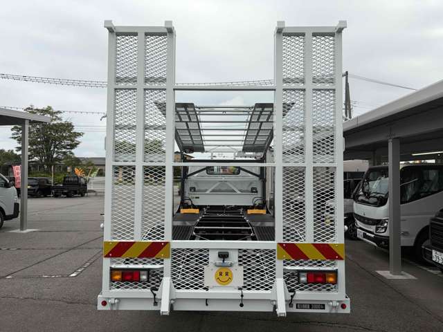 Mitsubishi Fuso Canter 5