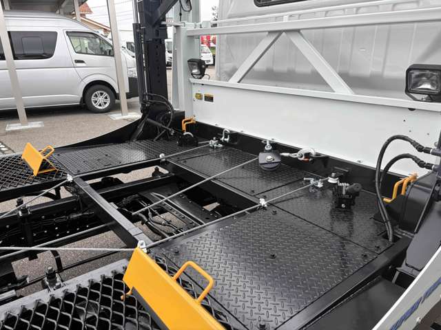 Mitsubishi Fuso Canter 8
