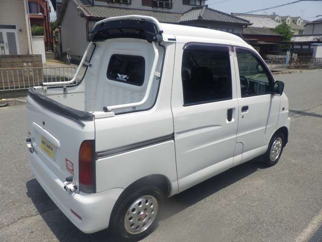 Daihatsu Hijet Deck Van 11