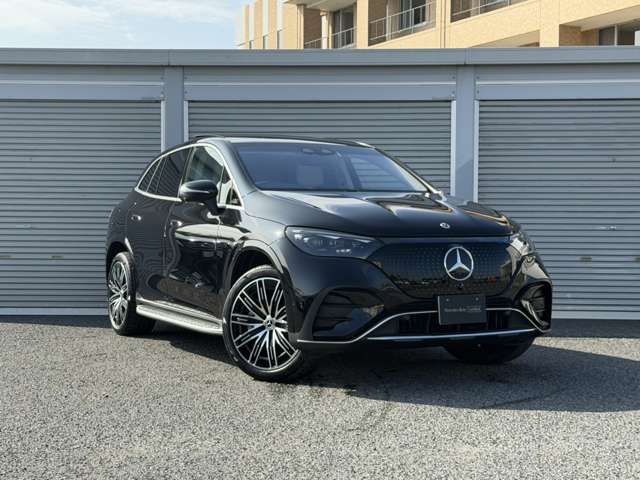 Mercedes-Benz EQE SUV 11