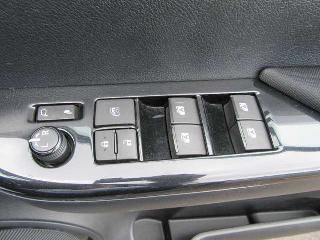 Toyota Hilux 12