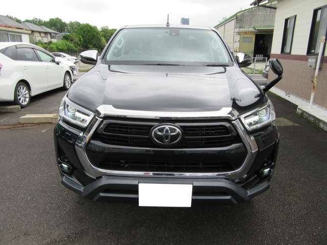 Toyota Hilux 2