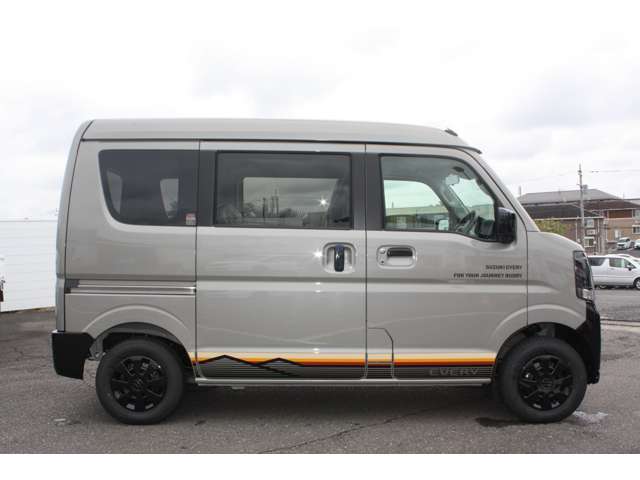 Suzuki Every 12