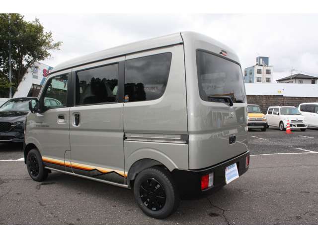 Suzuki Every 7