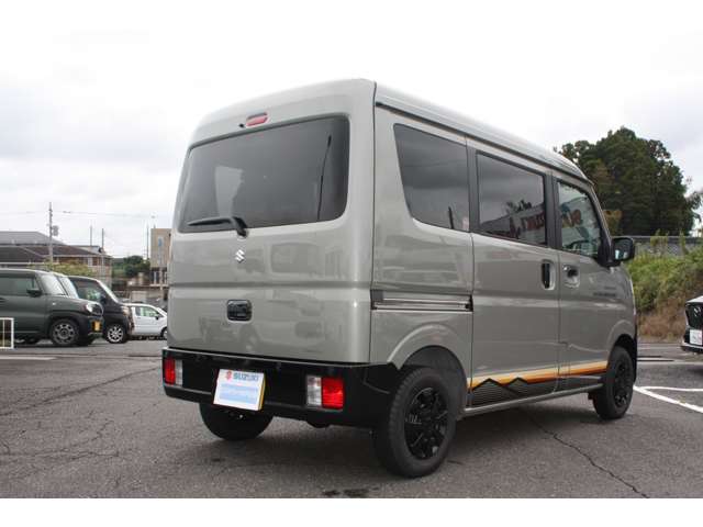 Suzuki Every 9