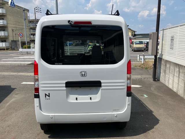 Honda N-VAN 9