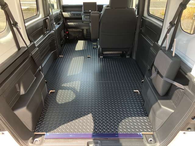 Honda N-VAN 10