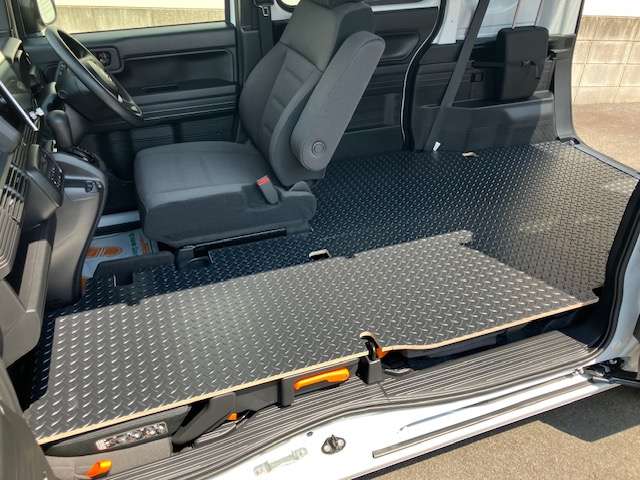 Honda N-VAN 11