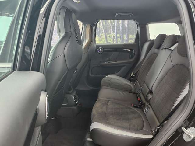MINI Crossover 6
