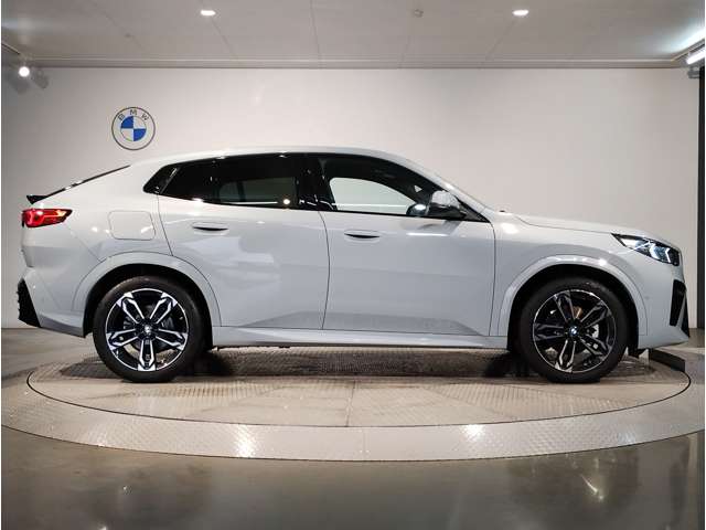 BMW X2 7
