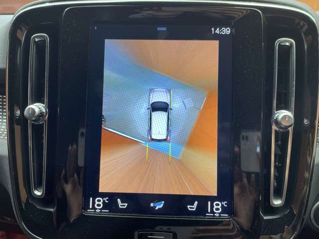 Volvo XC40 10