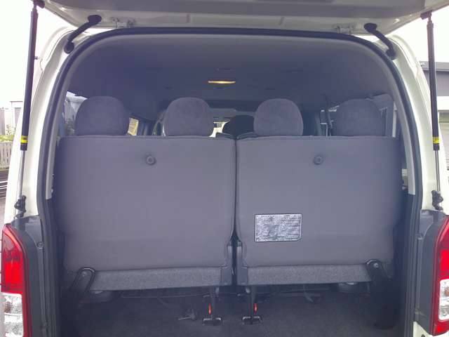 Toyota Hiace 12