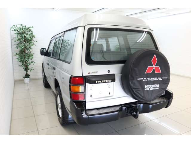 Mitsubishi Pajero 4