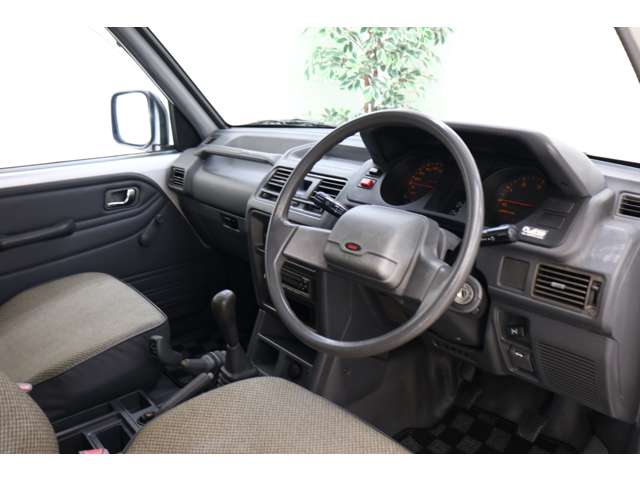 Mitsubishi Pajero 7