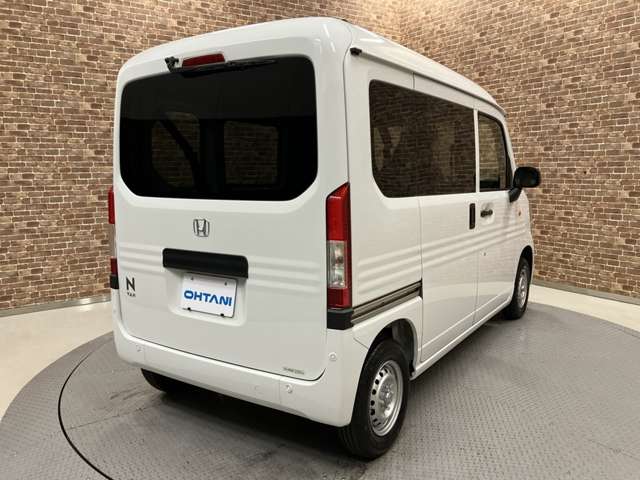Honda N-VAN 12