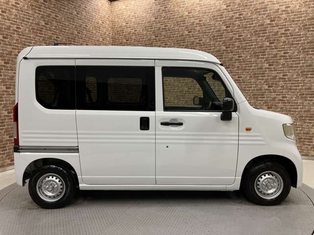 Honda N-VAN 9
