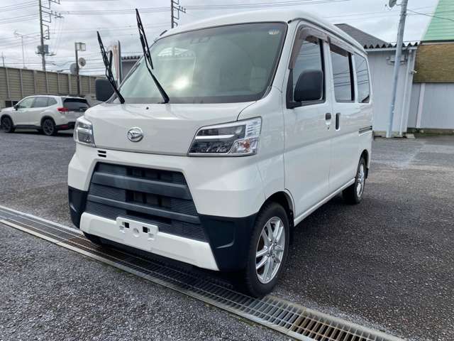 Daihatsu Hijet Cargo 5