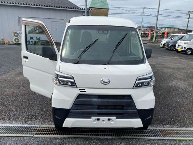 Daihatsu Hijet Cargo 7