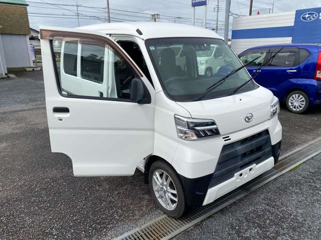 Daihatsu Hijet Cargo 8