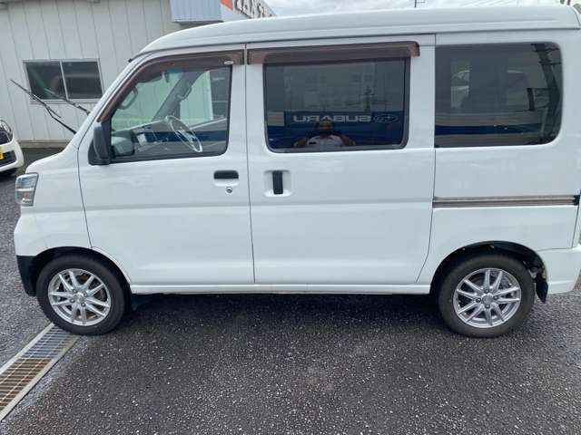 Daihatsu Hijet Cargo 9