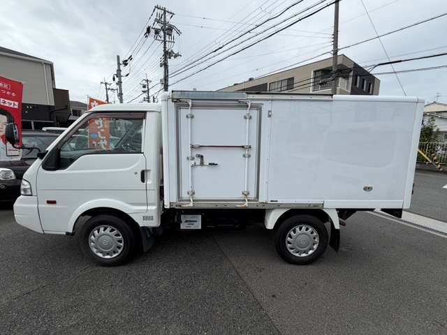 Mazda Bongo Truck 4