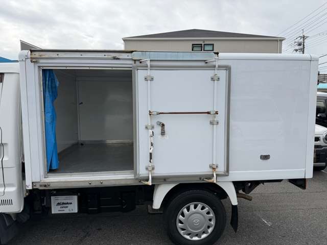Mazda Bongo Truck 5