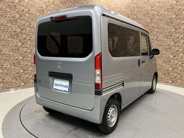 Honda N-VAN 12