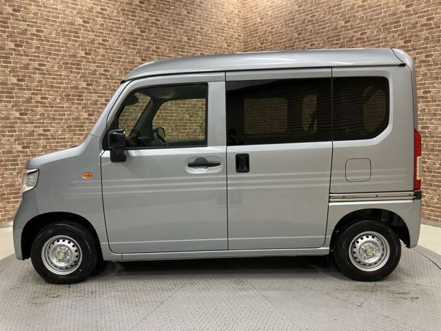 Honda N-VAN 10